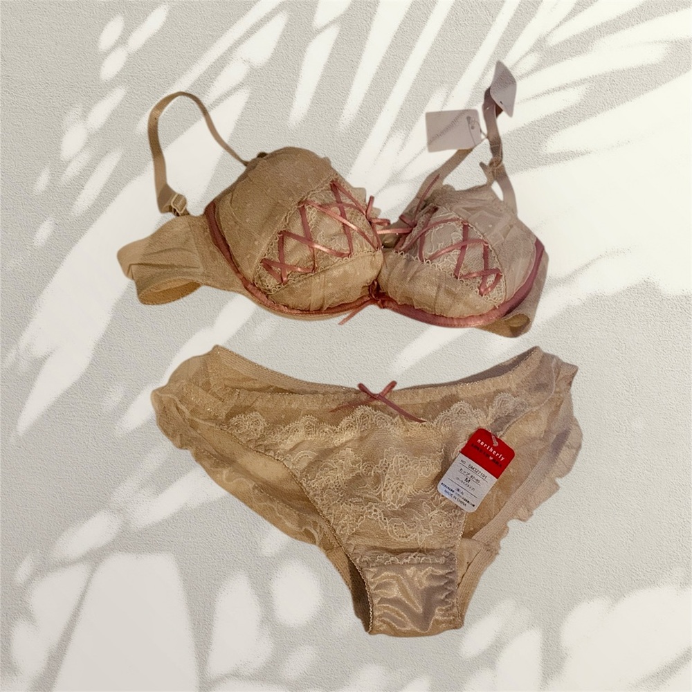 Japanese Embroidered Bra and Panties set 32A/32B Small Bottom From Japan